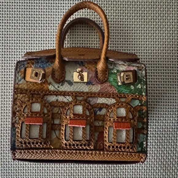 Gold Faubourg House Mini Bag Charm - Picture 4 of 7
